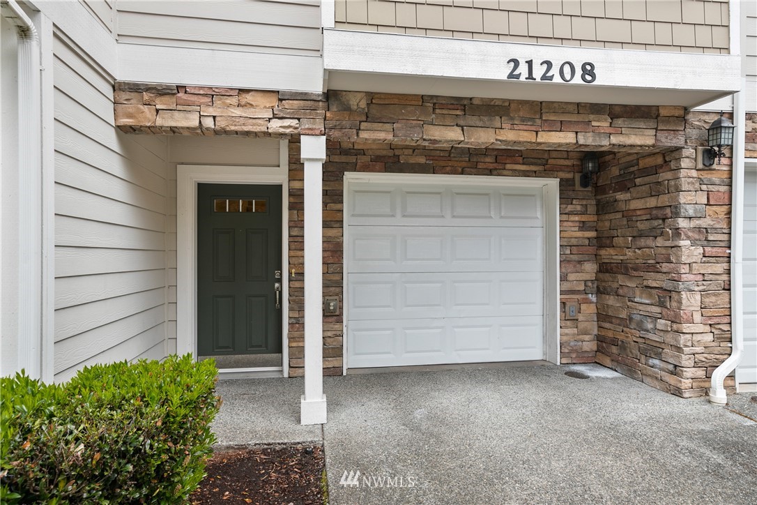 21208 11th Drive Southeast Bothell, WA 98021 - Photo 2 of 34