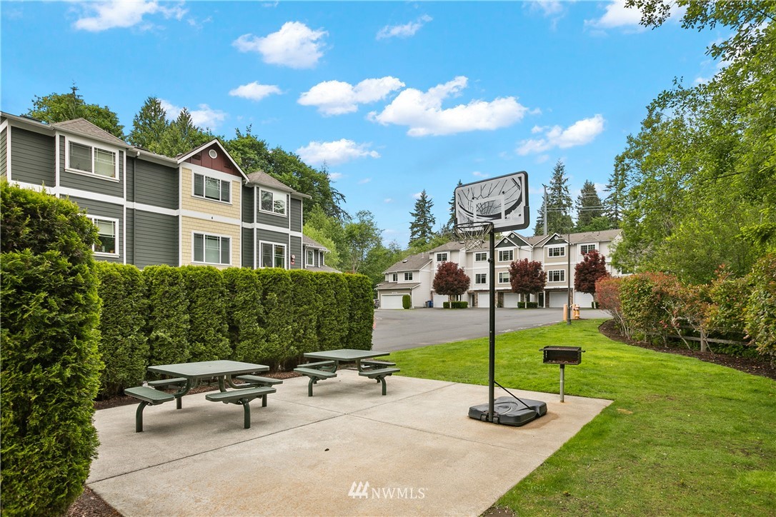 21208 11th Drive Southeast Bothell, WA 98021 - Photo 31 of 34