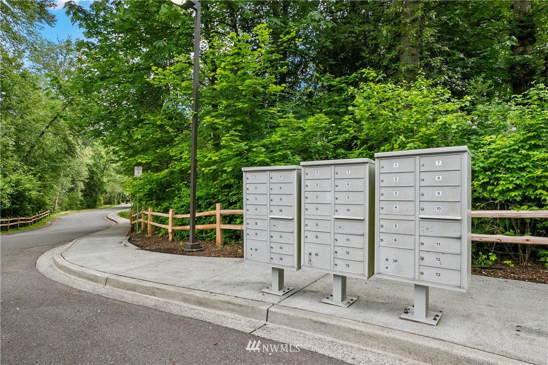 21208 11th Drive Southeast Bothell, WA 98021 - Photo 33 of 34