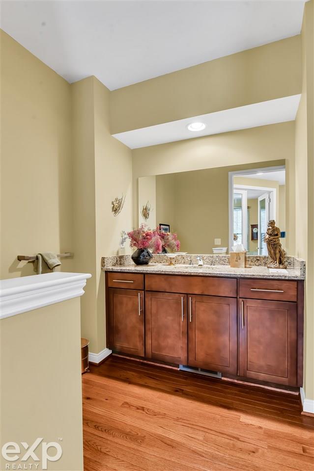 2736 South Christian Hill Rochester, MI 48309 - Photo 10 of 35