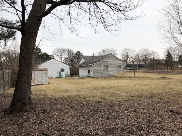 608 Sanders Road Northbrook, IL 60062 - Photo 4 of 8 Gallery Image 4