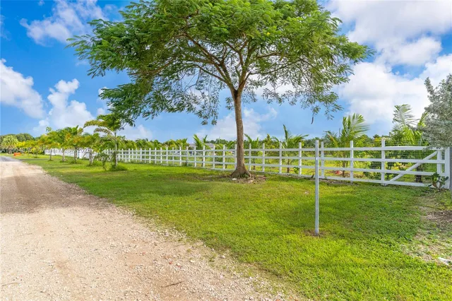$2,050,000 | 29855 Southwest 208th Avenue, Homestead, FL 33030