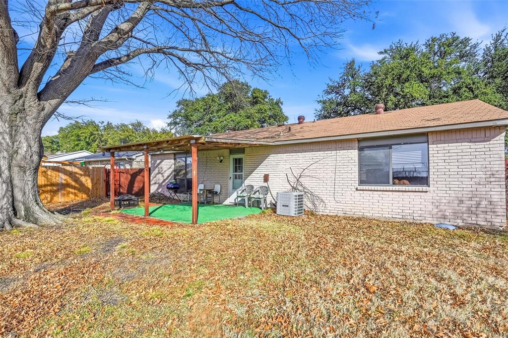 5805 Ridgecove Drive Garland, TX 75043 - Photo 19 of 21