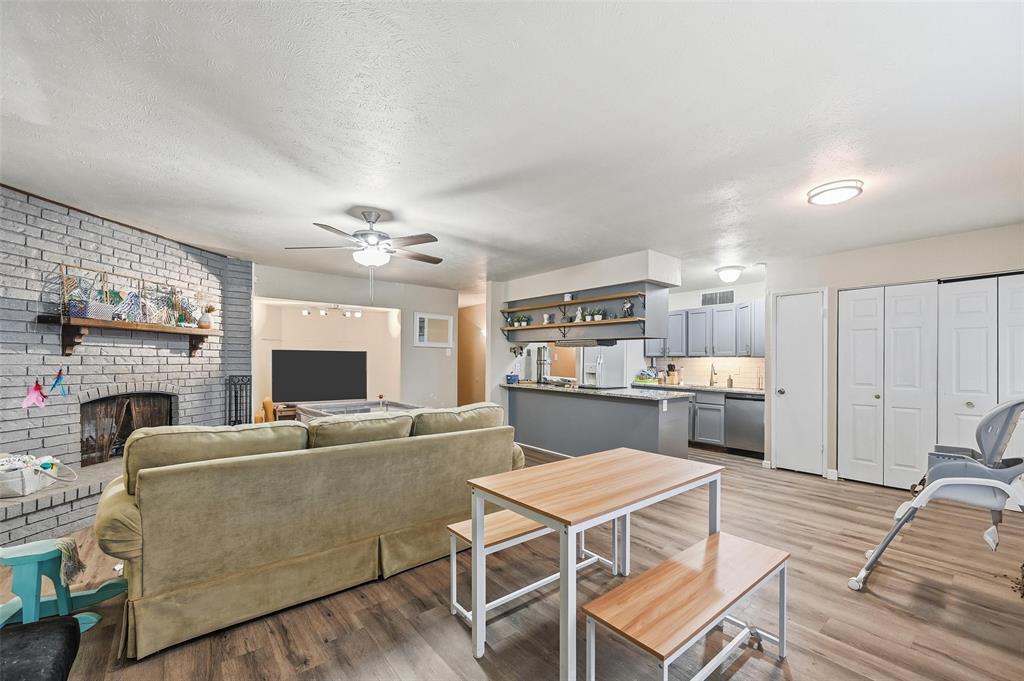 5805 Ridgecove Drive Garland, TX 75043 - Photo 2 of 21