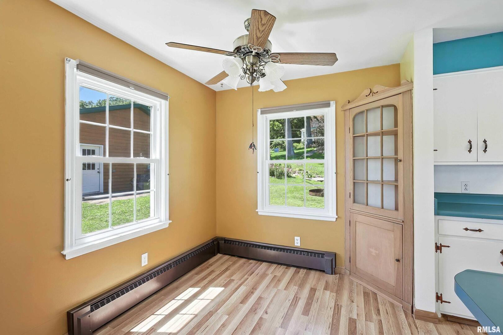 1128 North Cody Road Le Claire, IA 52753 - Photo 14 of 45