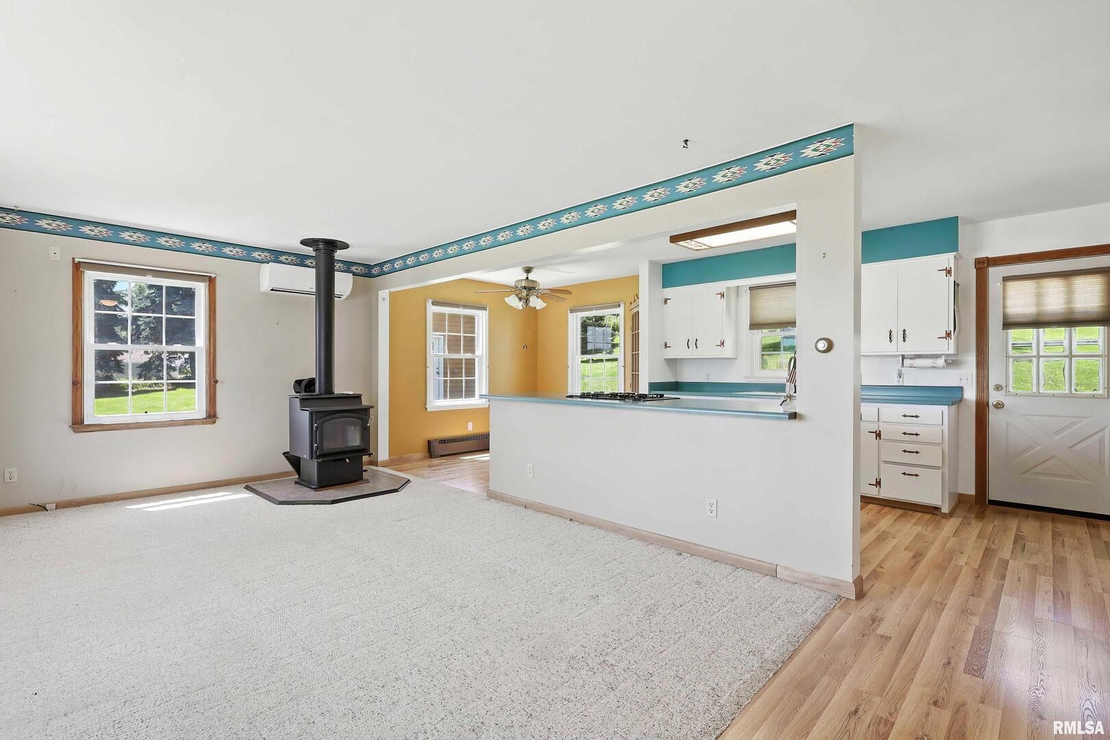 1128 North Cody Road Le Claire, IA 52753 - Photo 15 of 45