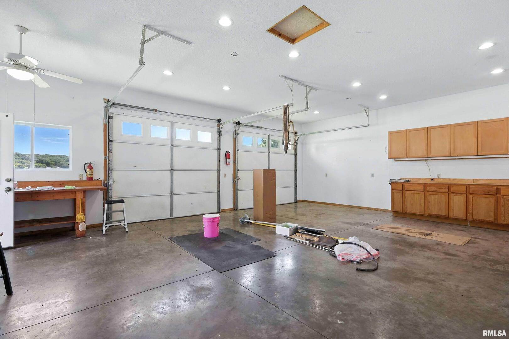 1128 North Cody Road Le Claire, IA 52753 - Photo 29 of 45