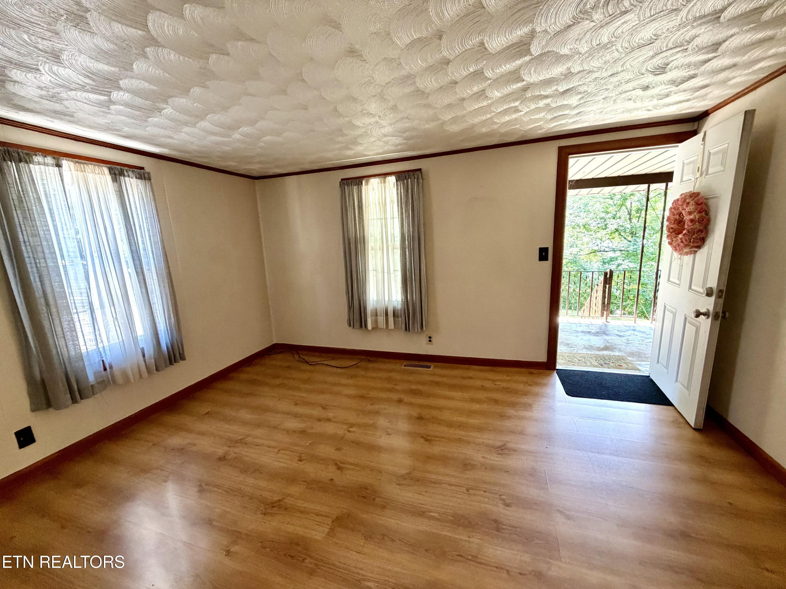 4906 Shady Road Strawberry Plains, TN 37871 - Photo 16 of 41 Living Room