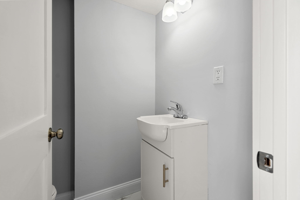 119 Pebble Street Fall River, MA 02721 - Photo 33 of 42