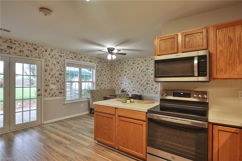 1777 Springfield Farm Court Clemmons, NC 27012 - Photo 15 of 36