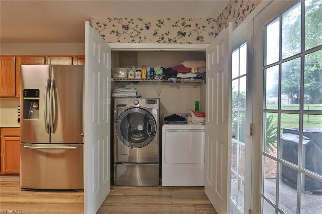 1777 Springfield Farm Court Clemmons, NC 27012 - Photo 17 of 36