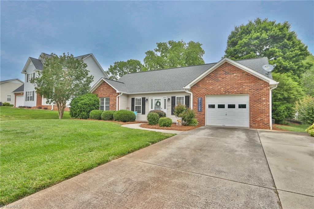 1777 Springfield Farm Court Clemmons, NC 27012 - Photo 29 of 36