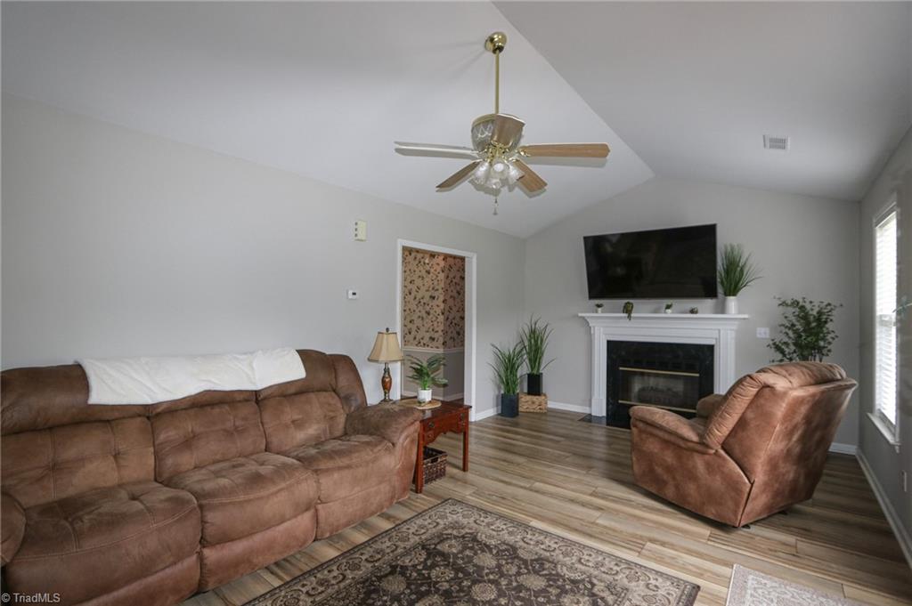 1777 Springfield Farm Court Clemmons, NC 27012 - Photo 9 of 36