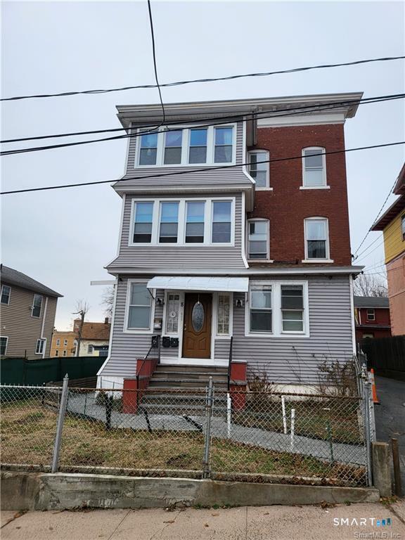 8 Erwin Place, Unit 2 New Britain, CT 06051 - Photo 1 of 28