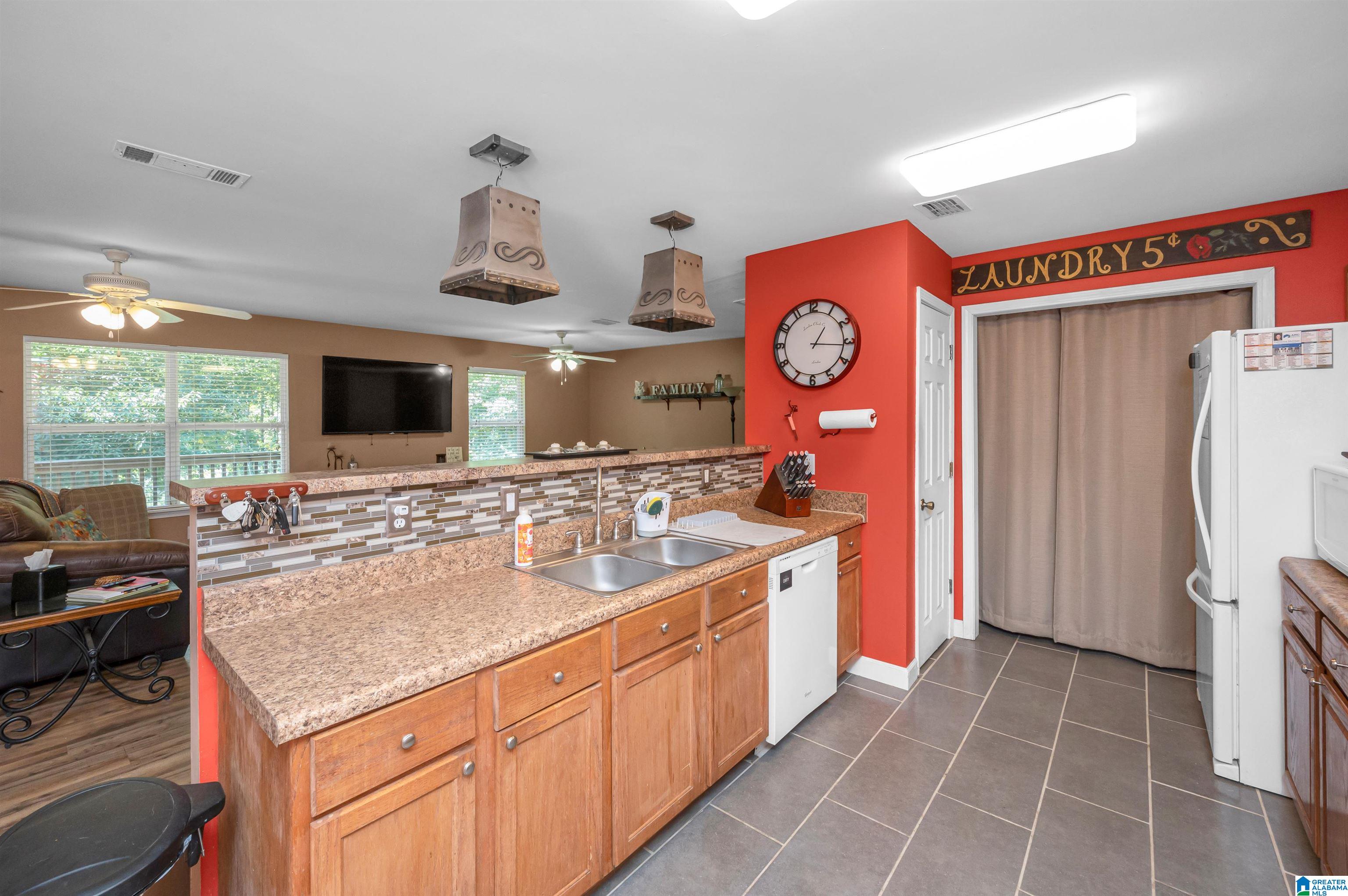 5976 Averhart Road Mount Olive, AL 35117 - Photo 12 of 38