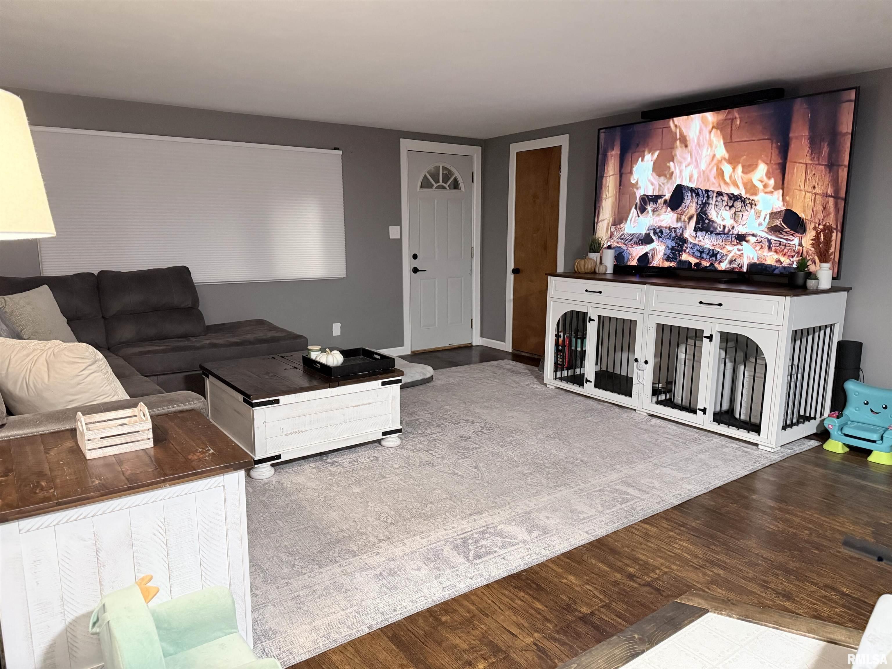 416 Maple Street Chillicothe, IL 61523 - Photo 3 of 17