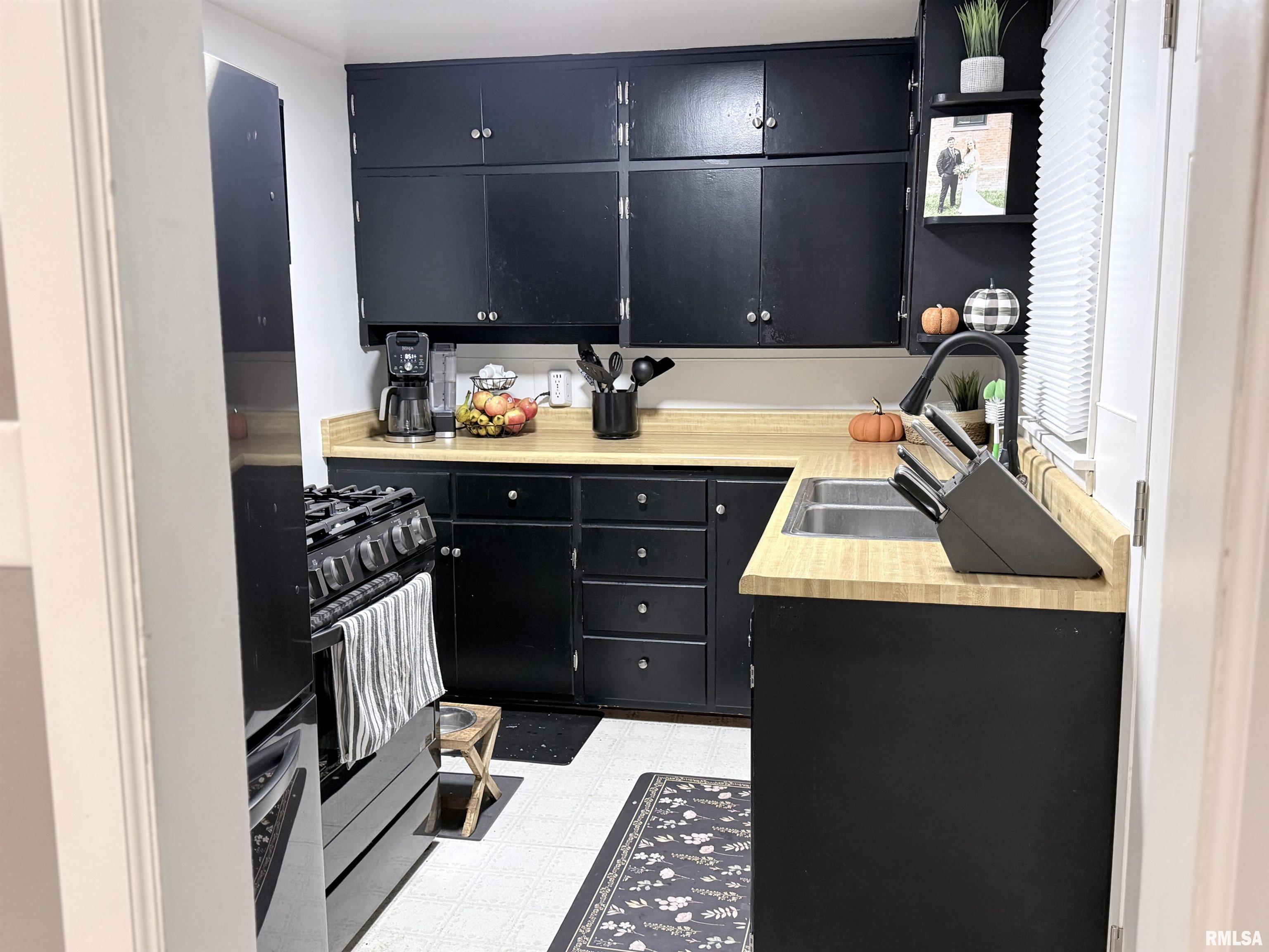 416 Maple Street Chillicothe, IL 61523 - Photo 6 of 17