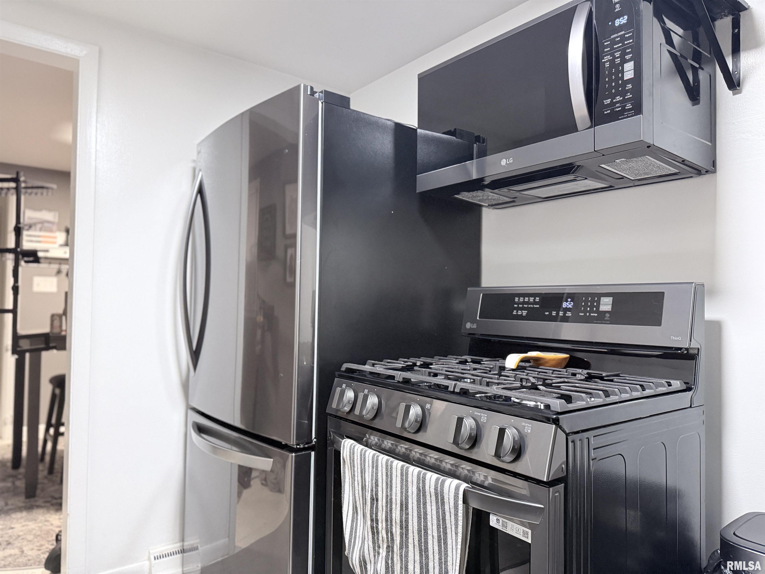 416 Maple Street Chillicothe, IL 61523 - Photo 7 of 17