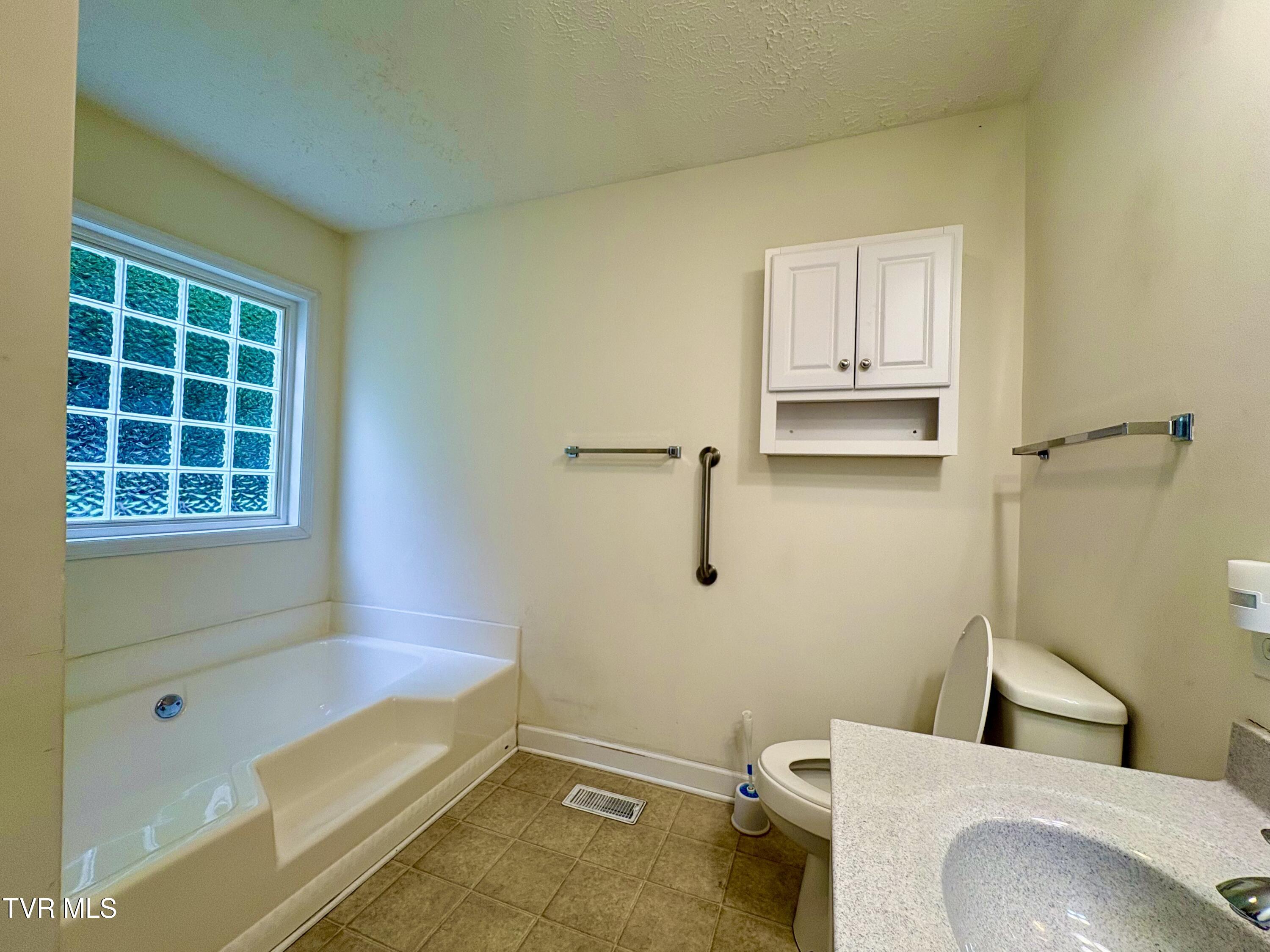2251 Mountain Laurel Road Northeast Norton, VA 24273 - Photo 68 of 97 IMG_0655