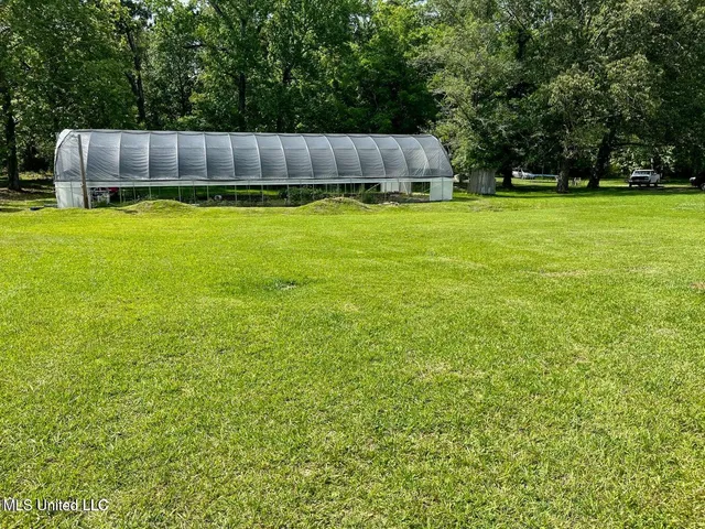 $60,000 | 2330 Raymond Road, Jackson, MS 39212