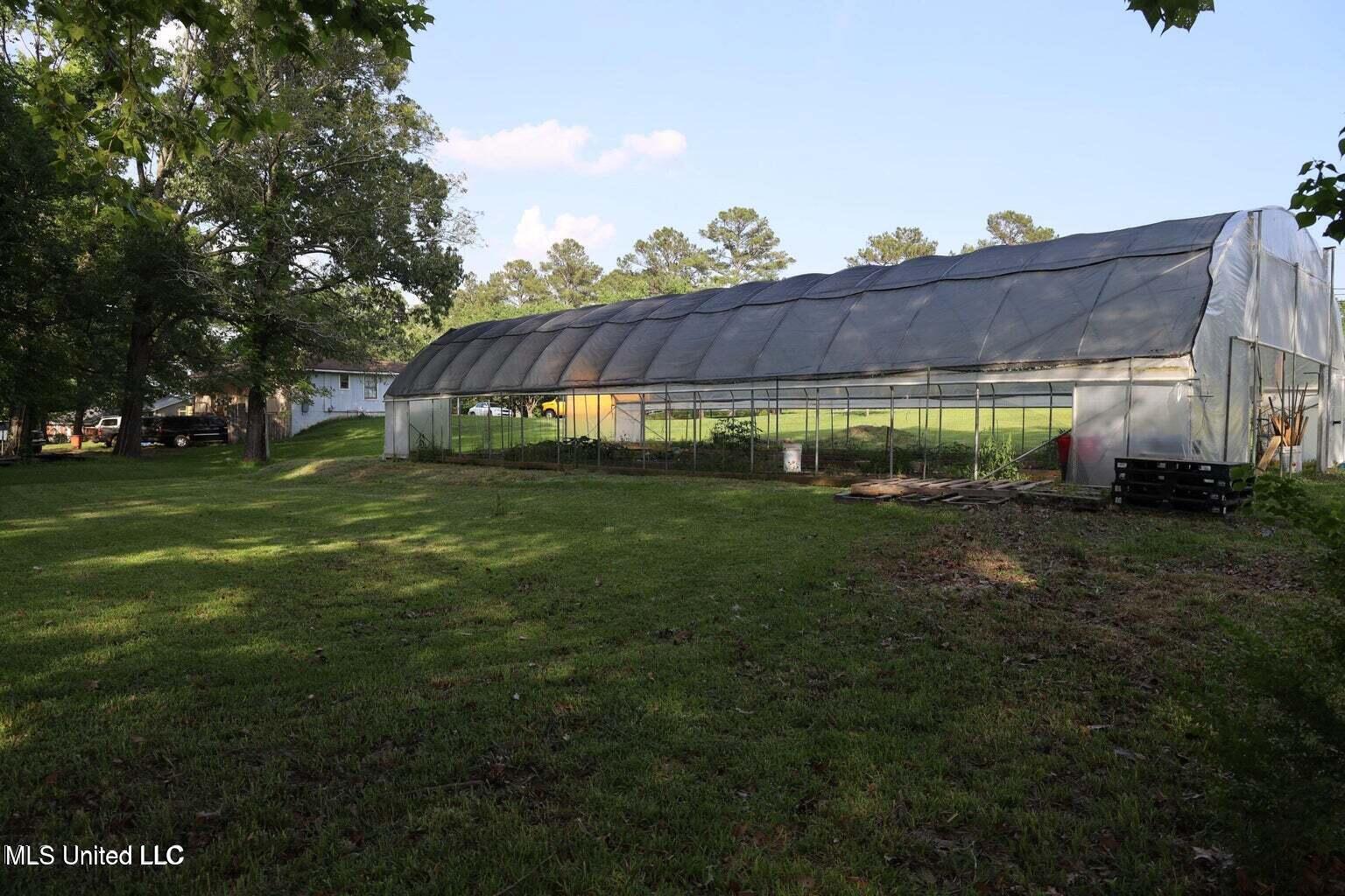 2330 Raymond Road Jackson, MS 39212 - Photo 3 of 13 2330 Raymond Rd 14