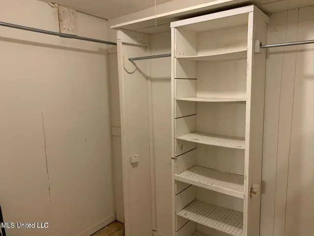 $60,000 | 2330 Raymond Road, Jackson, MS 39212