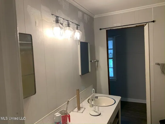 $60,000 | 2330 Raymond Road, Jackson, MS 39212