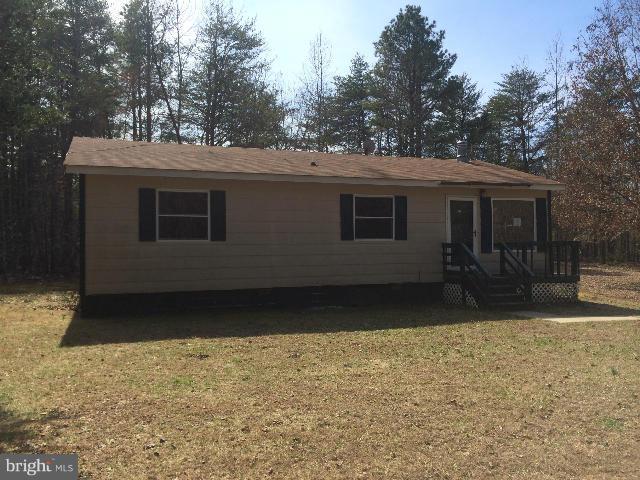 7406 Jericho Road Ruther Glen, VA 22546 - Photo 4 of 19 Exterior (Front)