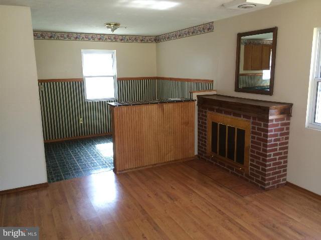 7406 Jericho Road Ruther Glen, VA 22546 - Photo 7 of 19 Family Room
