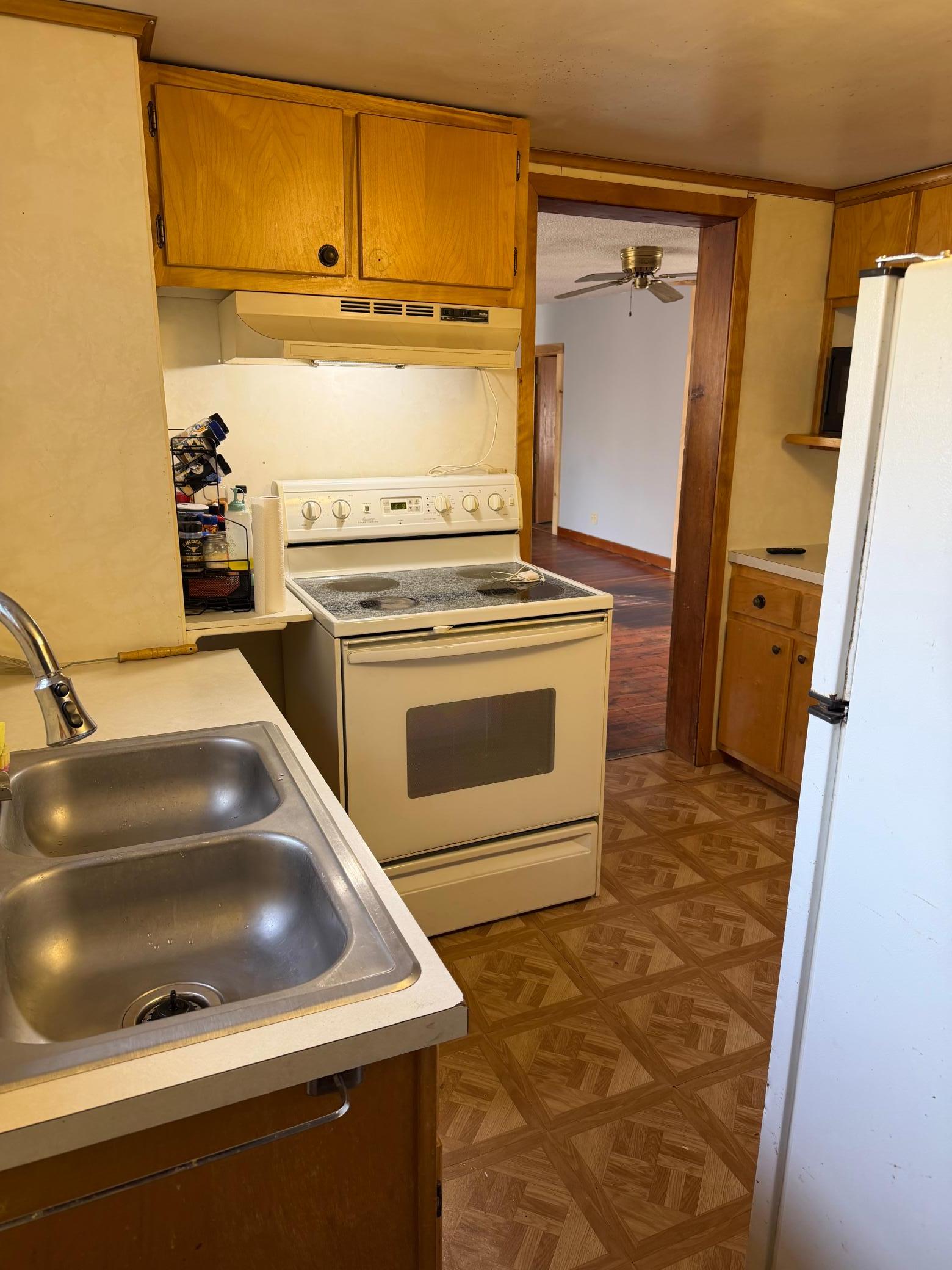 1024 Grove Street Brainerd, MN 56401 - Photo 4 of 7