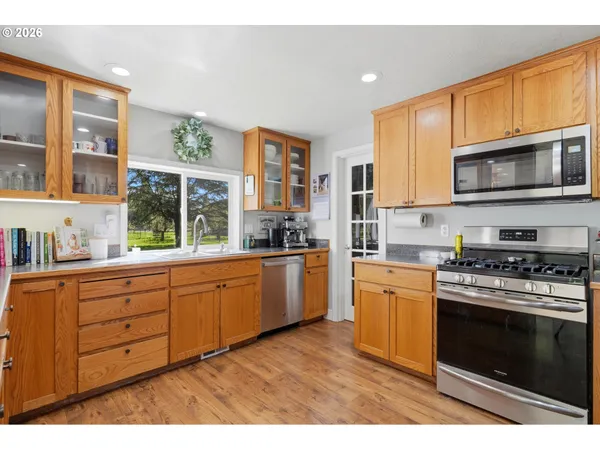 $1,299,900 | 23032 Northeast Hagey Road, Dundee, OR 97115