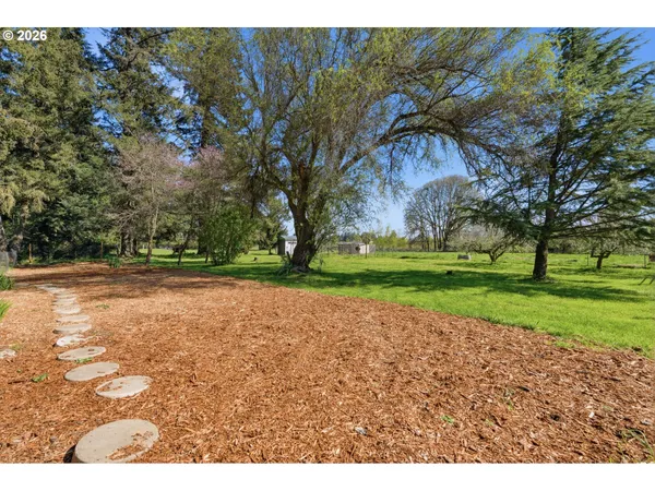 $1,299,900 | 23032 Northeast Hagey Road, Dundee, OR 97115