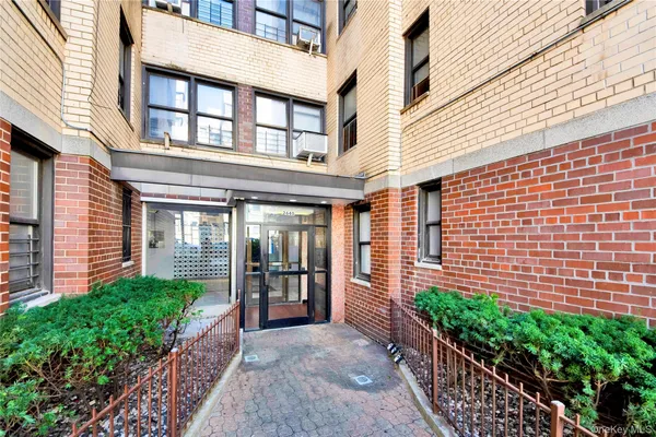 $120,000 | 2640 Marion Avenue, Unit 2B | Fordham