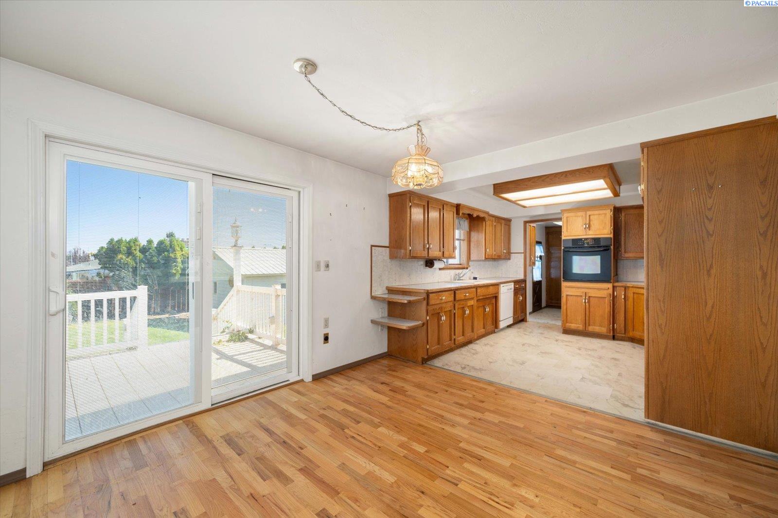 703 South Euclid Road Grandview, WA 98930 - Photo 8 of 42 Gallery Image 8