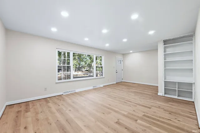 $249,900 | 6921 Nordale Drive, Fort Wayne, IN 46804