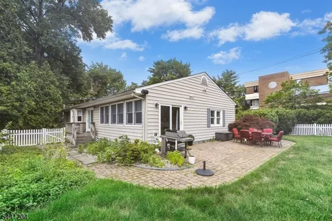 $850,000 | 2 Princeton Road, Cranford, NJ 07016