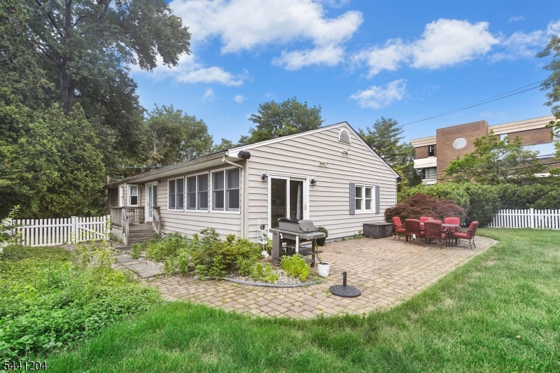 2 Princeton Road Cranford, NJ 07016 - Photo 31 of 33