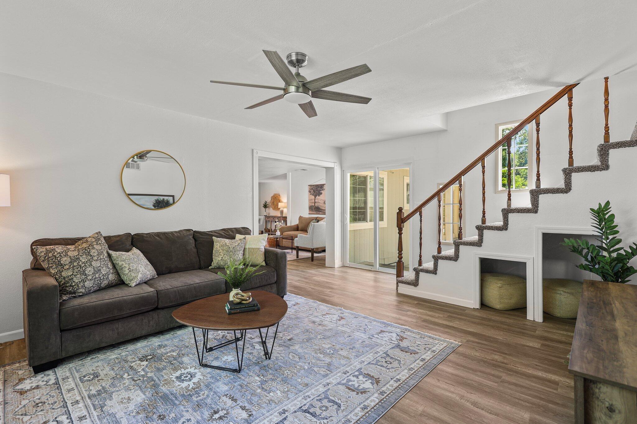 19186 Knighton Road Redding, CA 96002 - Photo 20 of 50 Family room