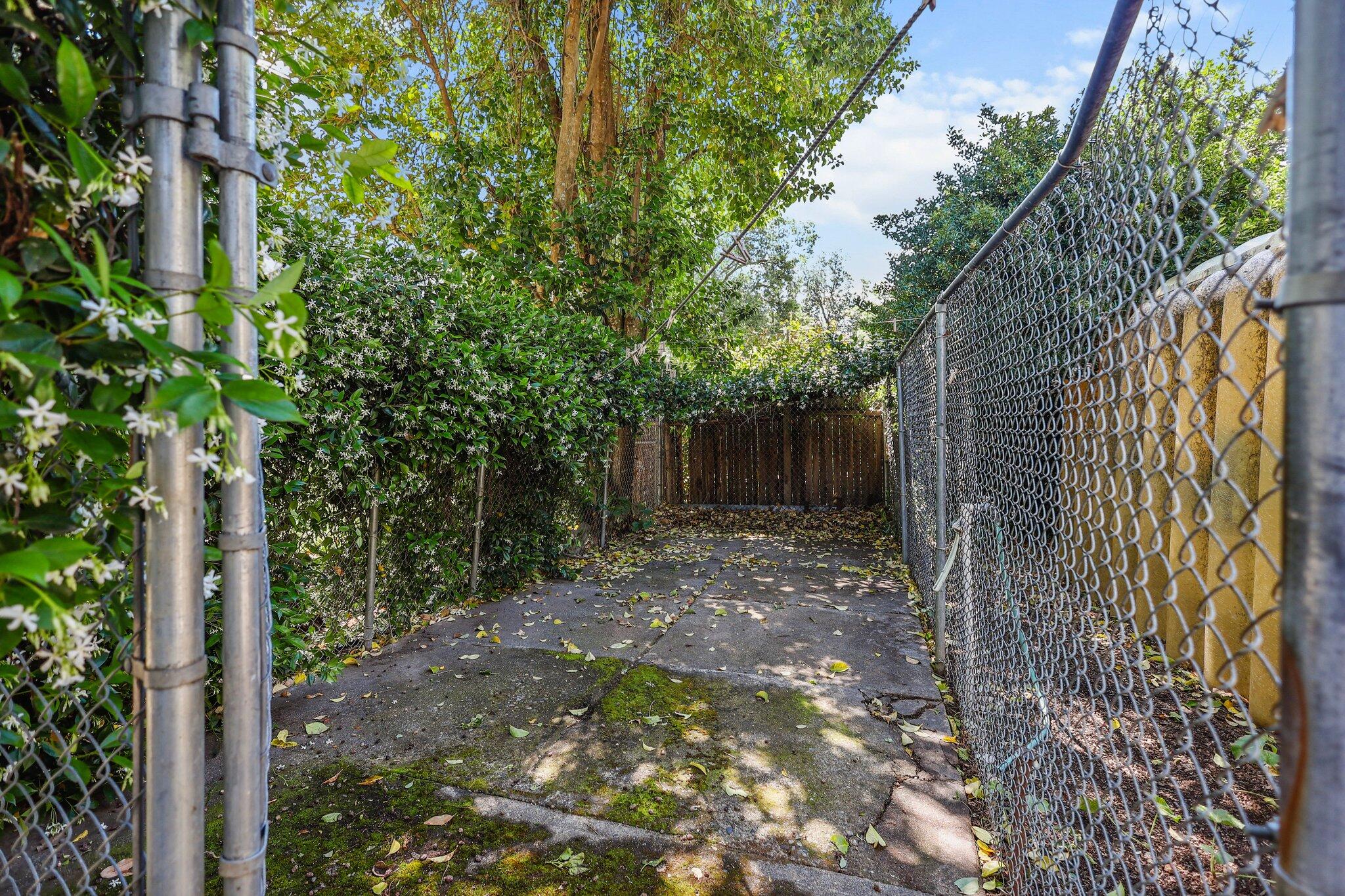 19186 Knighton Road Redding, CA 96002 - Photo 31 of 50 55-web-or-mls-8Q0A9834