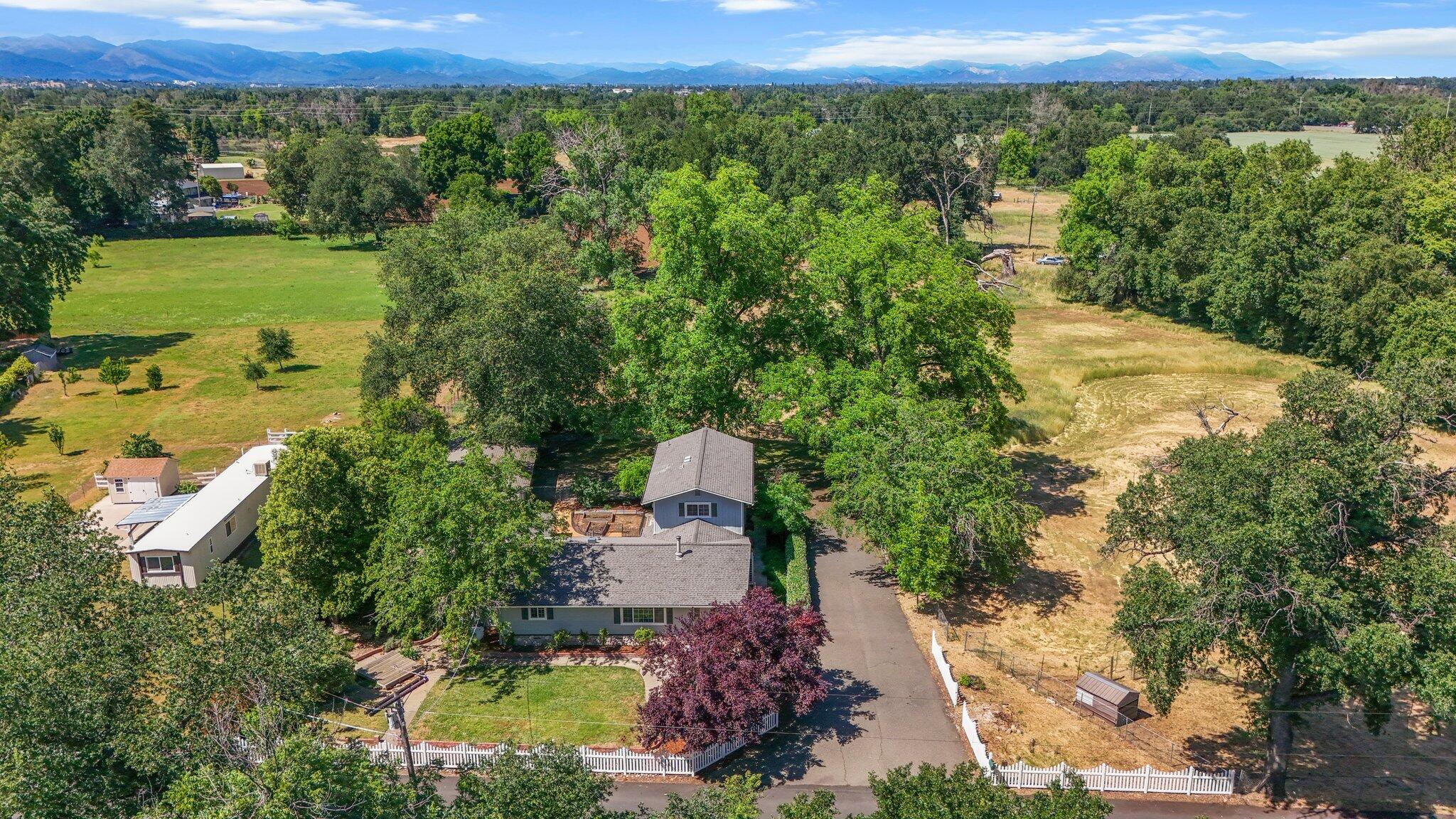 19186 Knighton Road Redding, CA 96002 - Photo 35 of 50 71-web-or-mls-DJI_20250513151113_0026_D