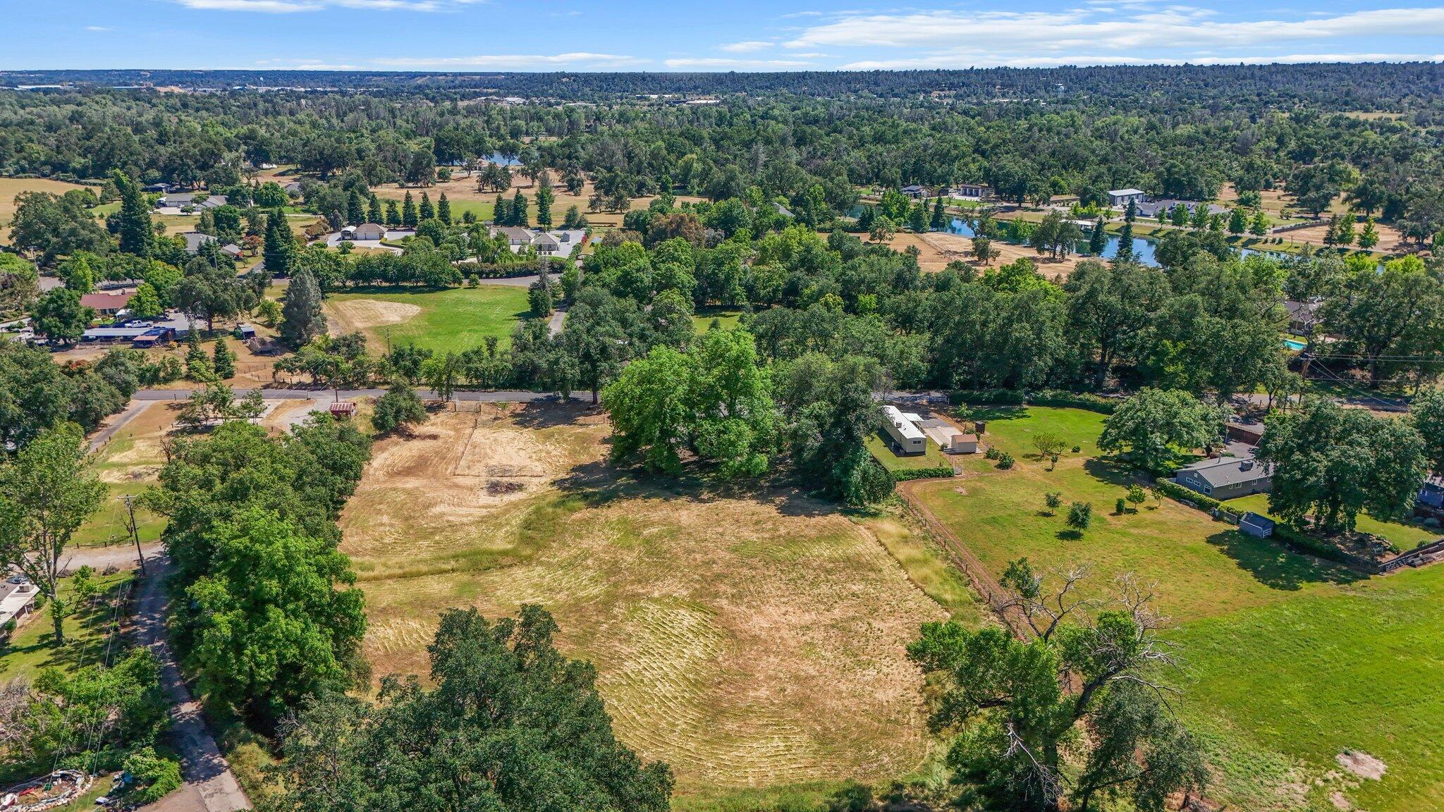 19186 Knighton Road Redding, CA 96002 - Photo 37 of 50 73-web-or-mls-DJI_20250513151253_0036_D