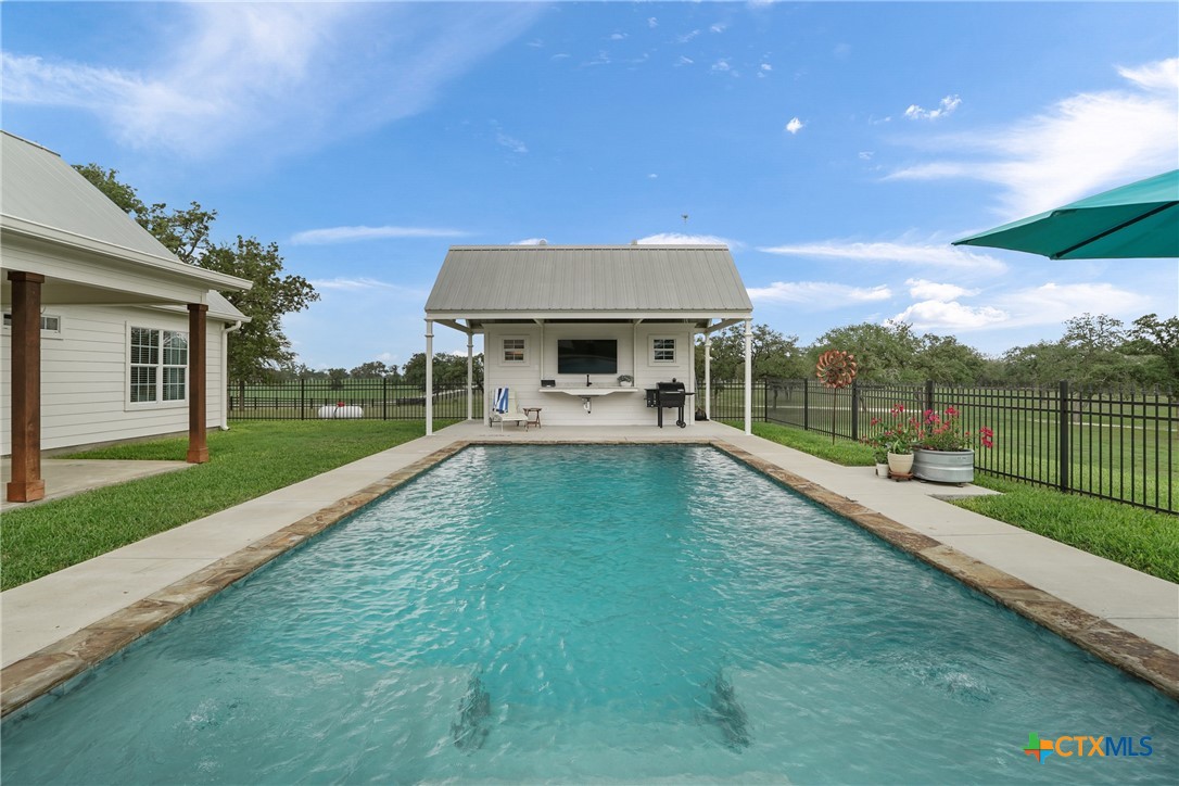 1899 Sunflower Trail Luling, TX 78648 - Photo 26 of 48 Sparkling gunite pool!