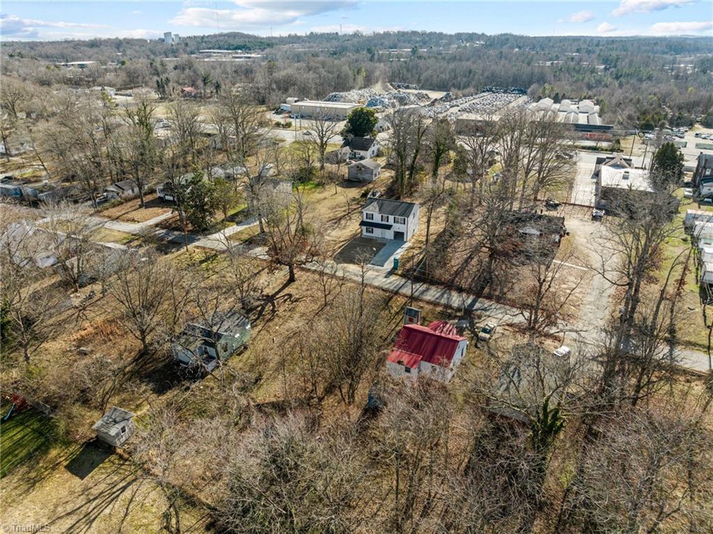 2619 Carsten Avenue High Point, NC 27262 - Photo 32 of 34