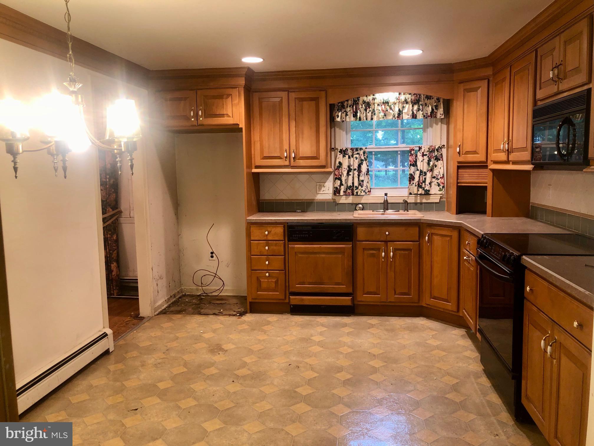 186 Mallard Road Southampton, PA 18966 - Photo 8 of 19 Gallery Image 8