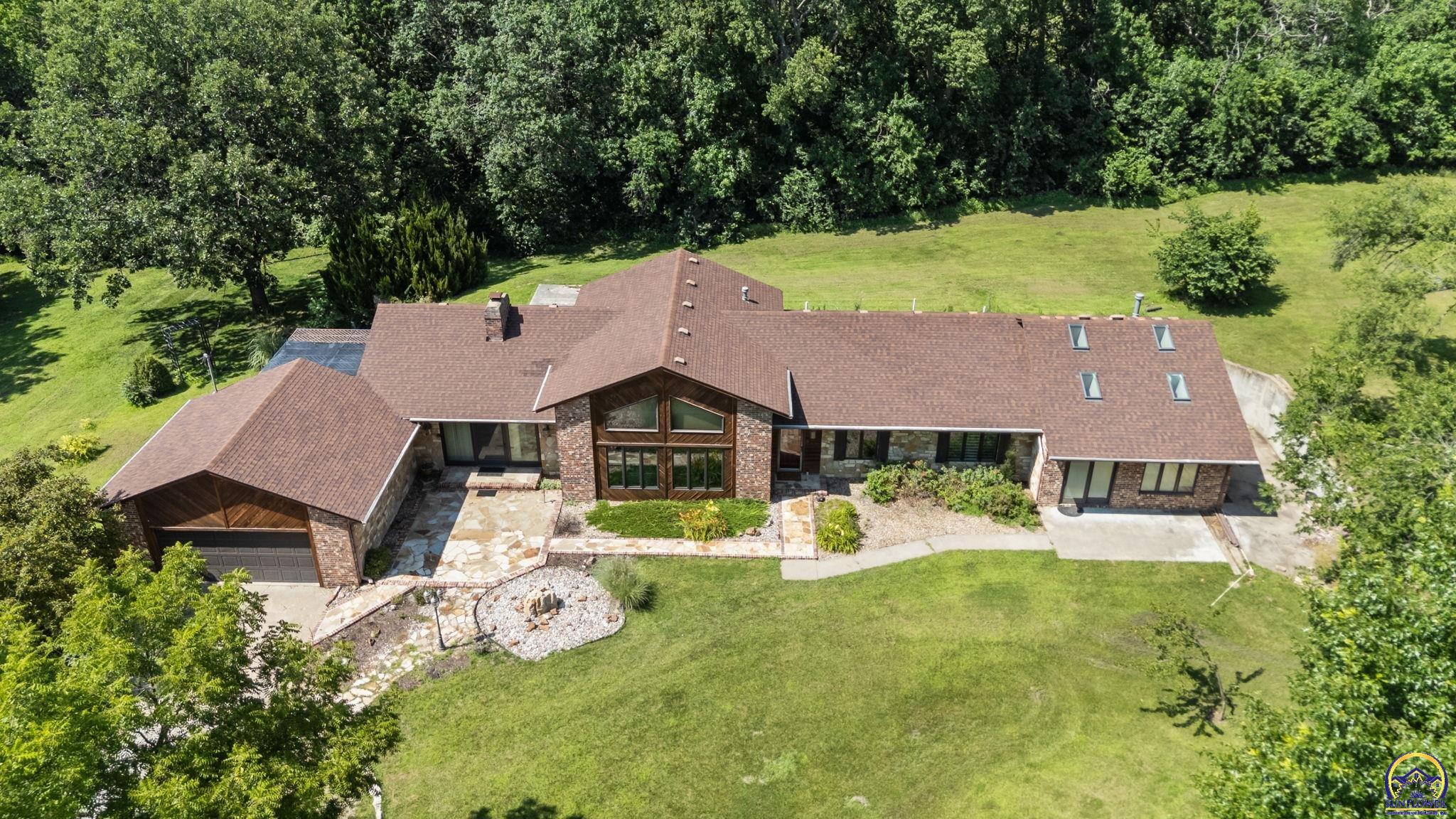3840 Northeast Kimbal Road Topeka, KS 66617 - Photo 1 of 48 Gallery Image 1
