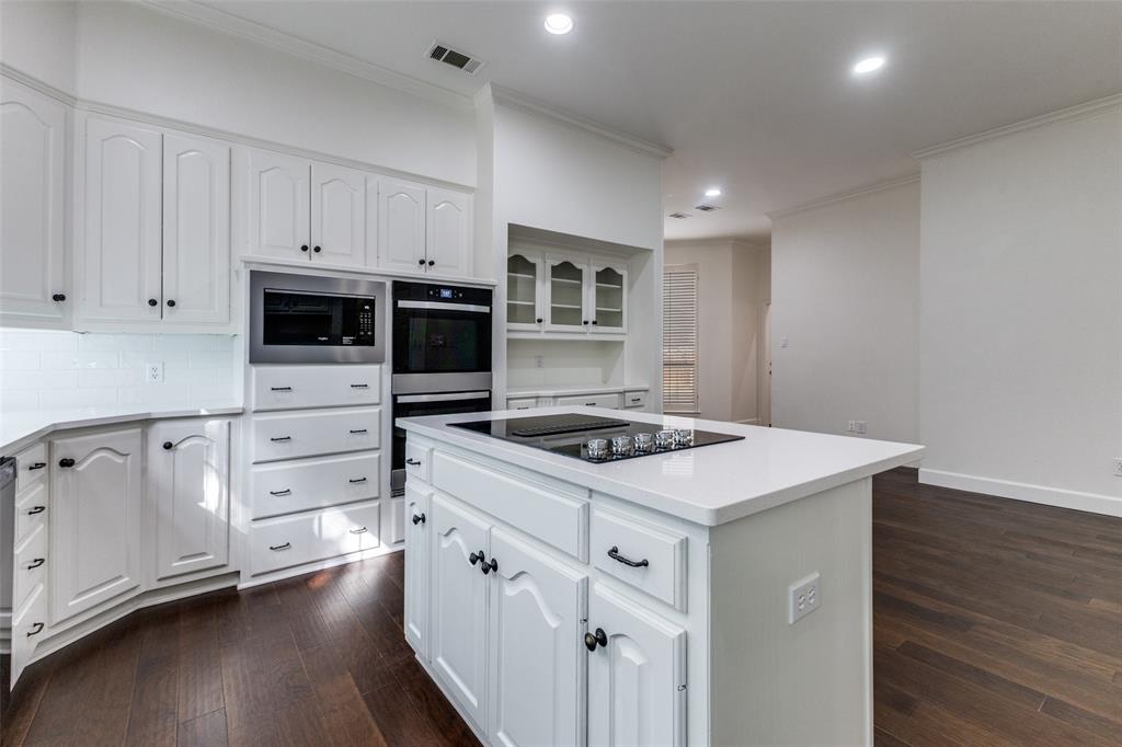 17101 Vista Tree Circle Dallas, TX 75248 - Photo 11 of 22