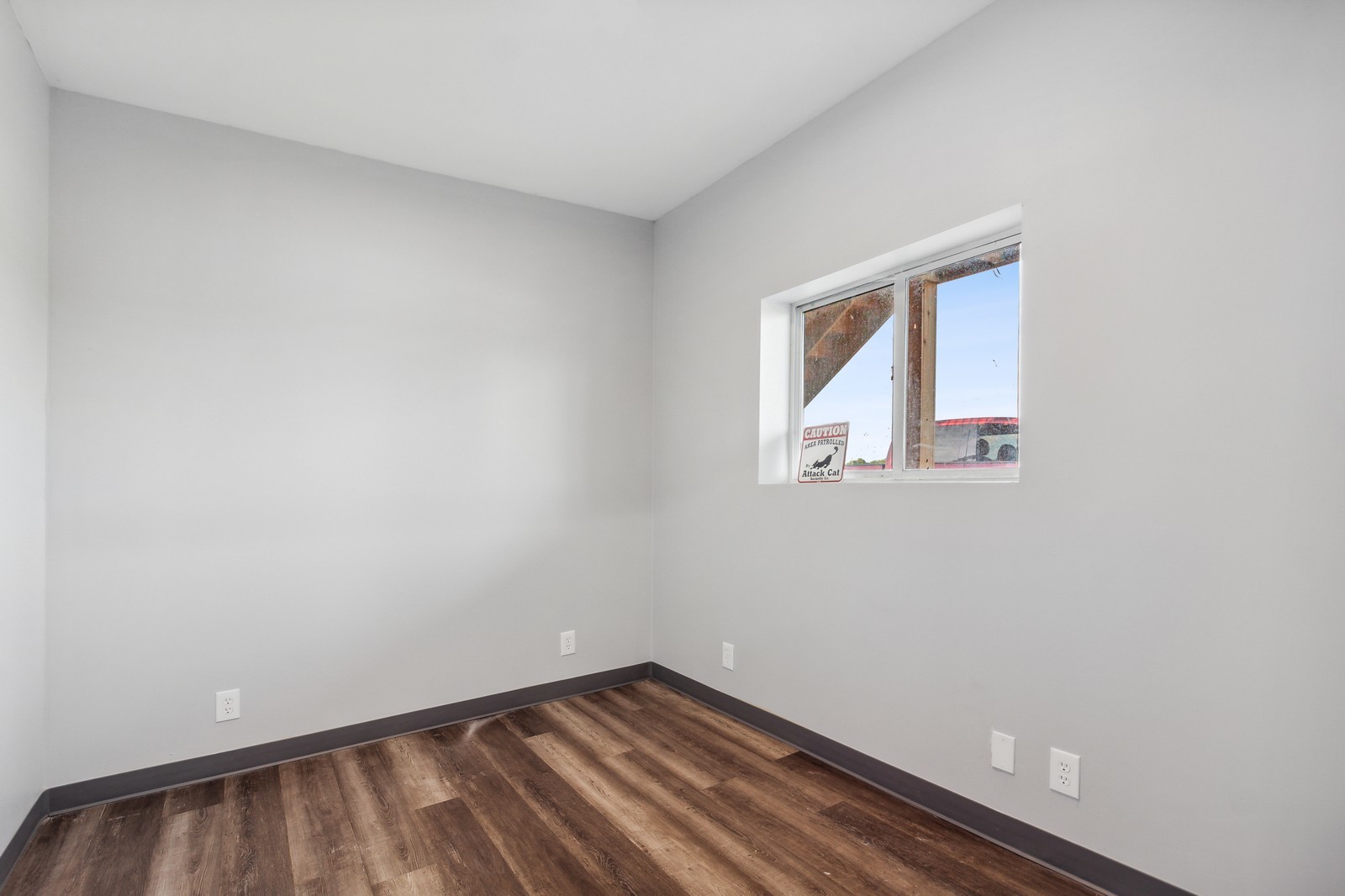 343 South Kinsman Road Seneca, IL 61360 - Photo 8 of 25 a view of an empty room