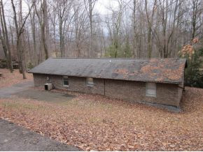 366 Carlton Road Bristol, TN 37620 - Photo 13 of 14 View of the back of home