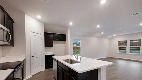 $299,990 | 212 Rock Spgs Drive, Marble Falls, TX 78654