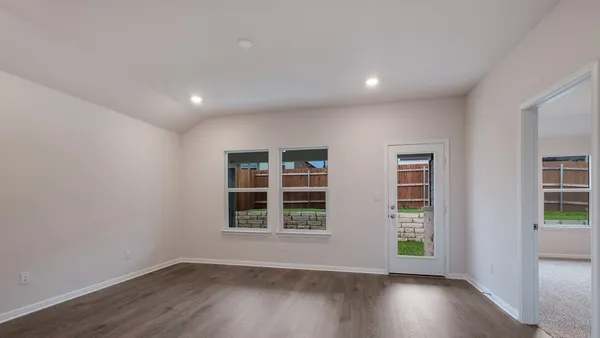 $299,990 | 212 Rock Spgs Drive, Marble Falls, TX 78654